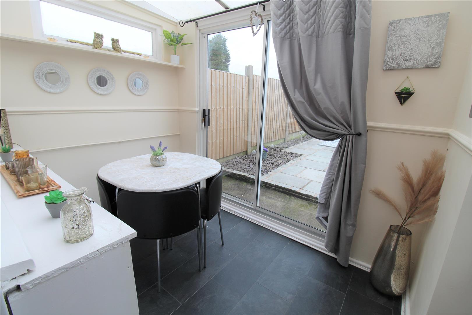Kirkwall Grove, Milton, Stoke-On-Trent